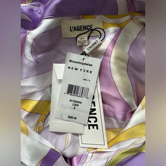 L'AGENCE Dani 3/4 Sleeve Blouse - Picture 9 of 9